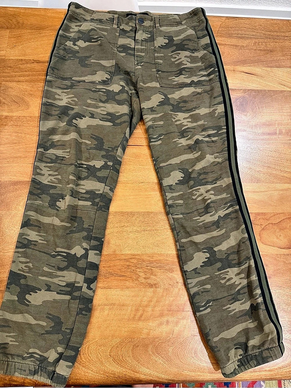 Sanctuary by Anthro Camo Straight Leg Pants with Side Stripe - Women’s Size 30